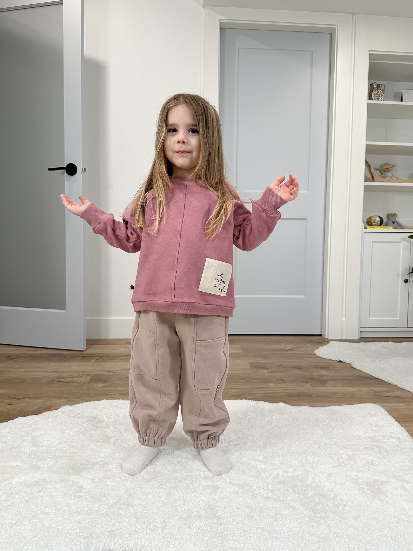 Meow Sweatshirt — Nostalgic Rose