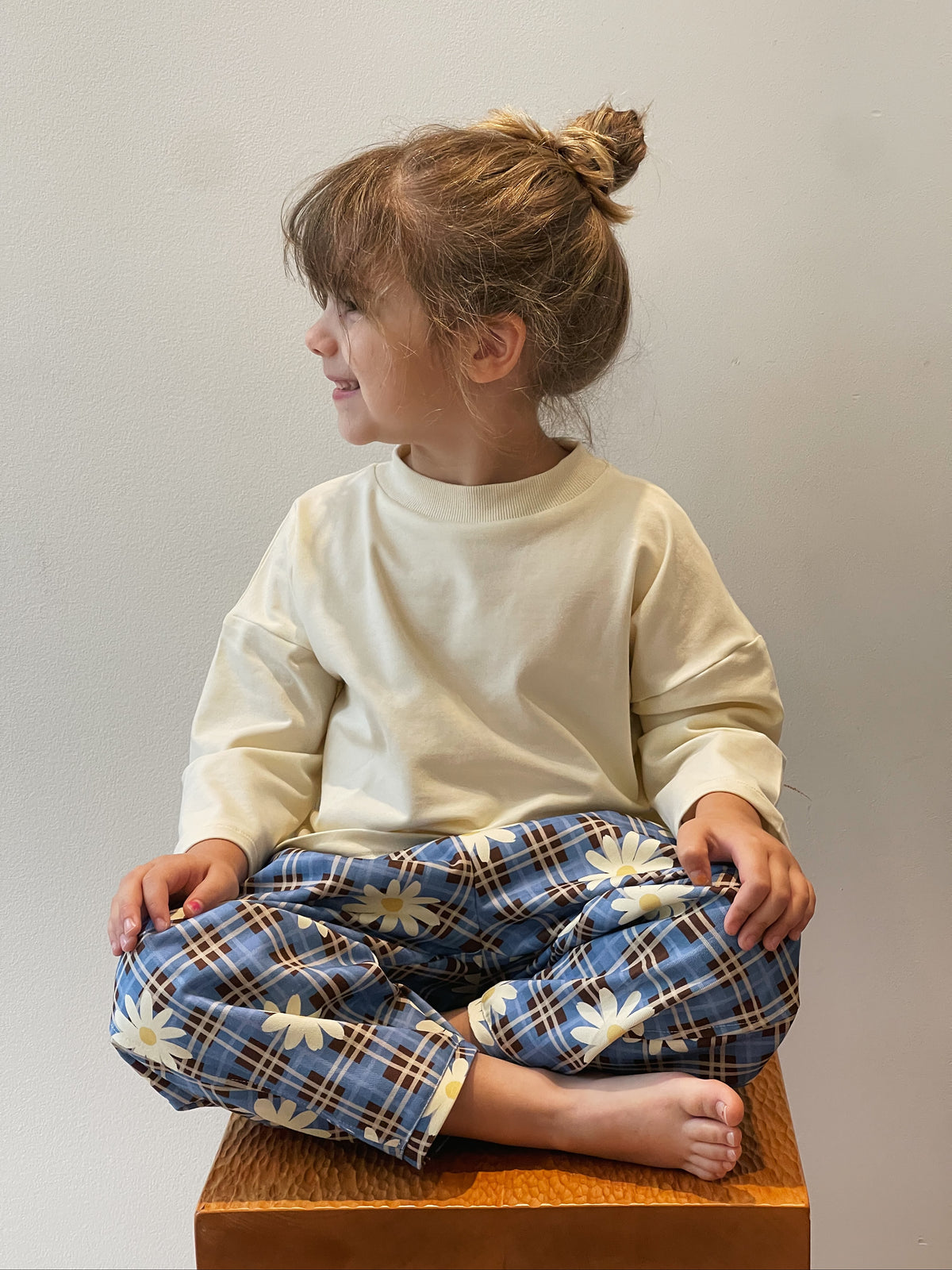Barrel Pant — Blue Daisy