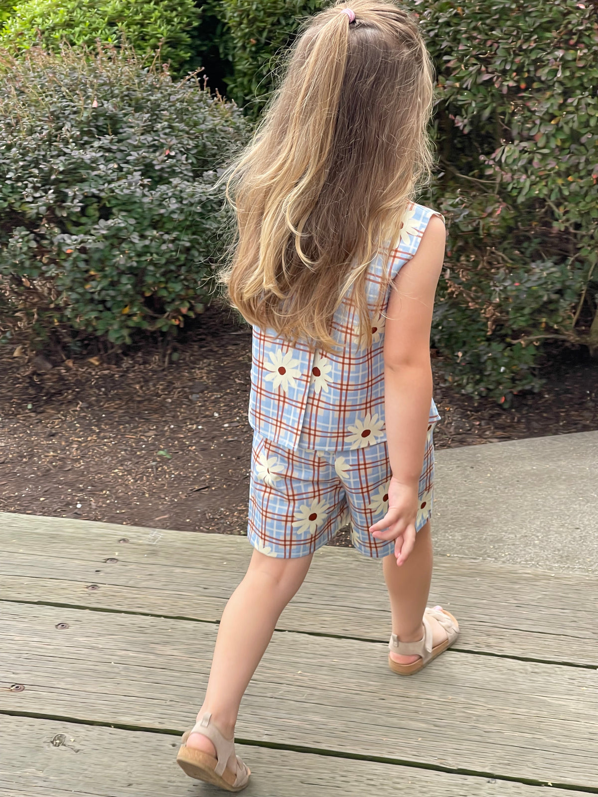 Hazel Top — Light Tartan Daisy