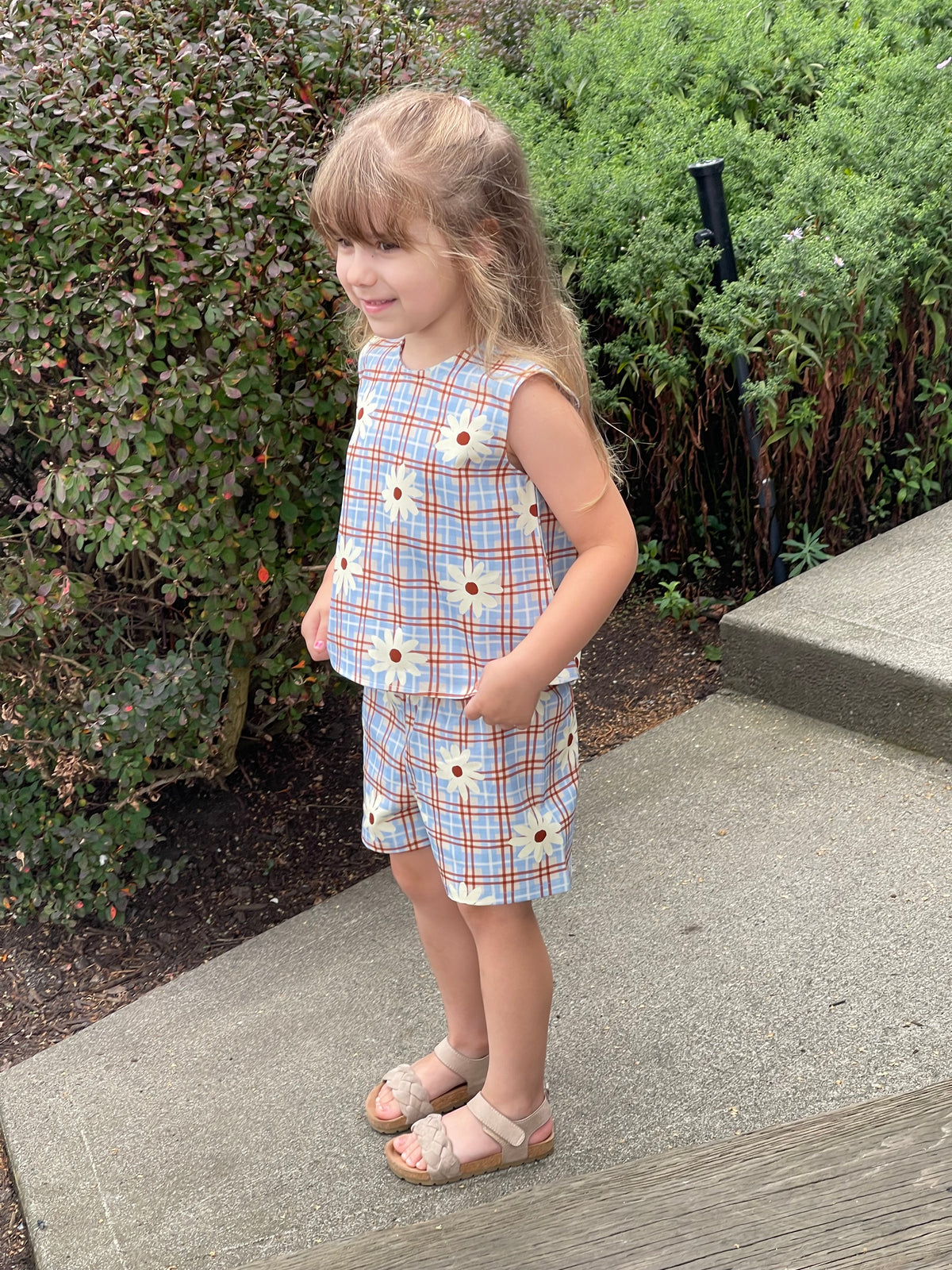 Isla Shorts — Light Tartan Daisy