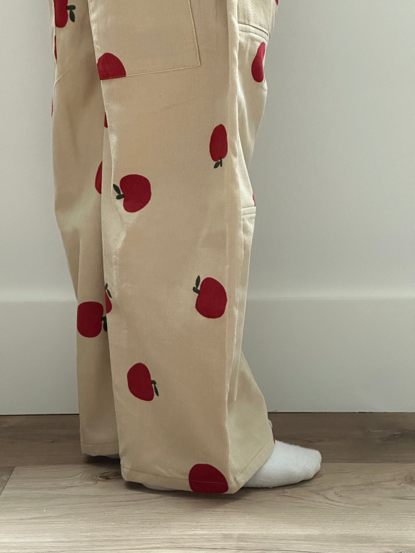 Kai Pant — Apple Cord