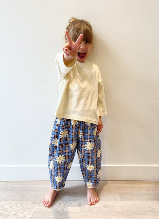 Barrel Pant — Blue Daisy